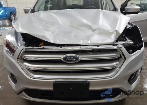 2019 Ford Escape Se from USA, damaged, VIN 1FMCU0GD2KUC26526